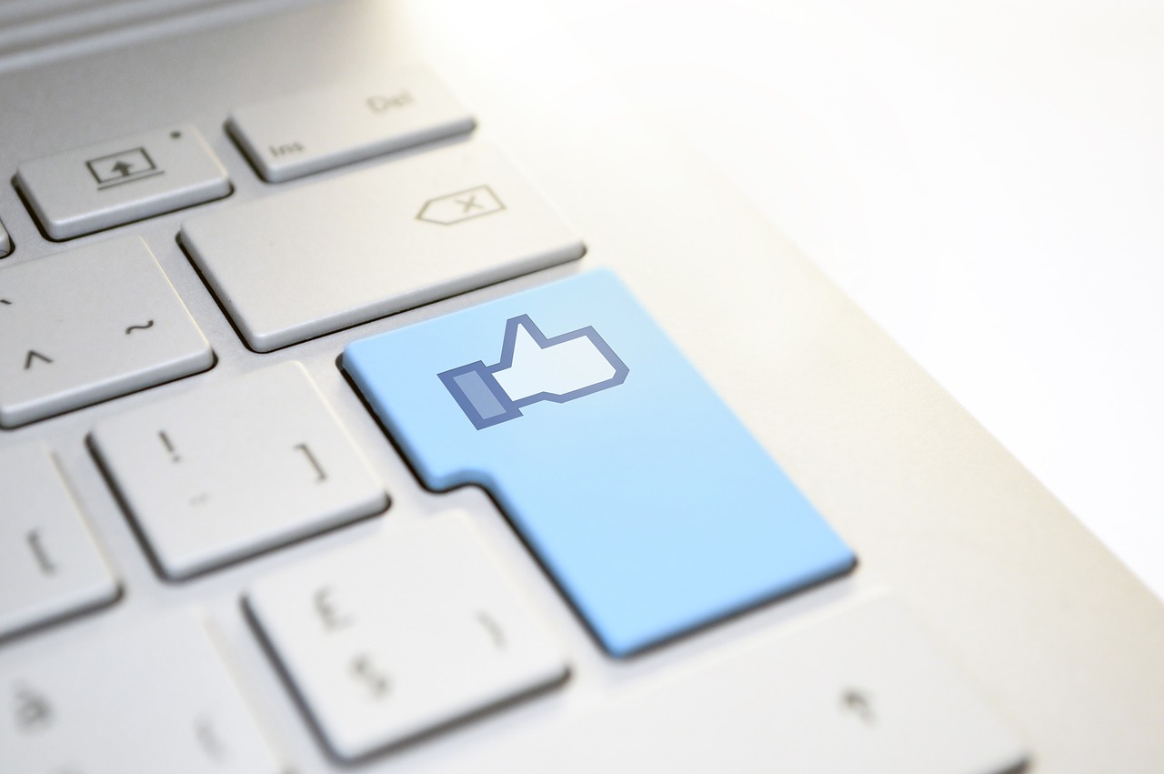 How to Restrict Who Sees Your Social Media Posts?